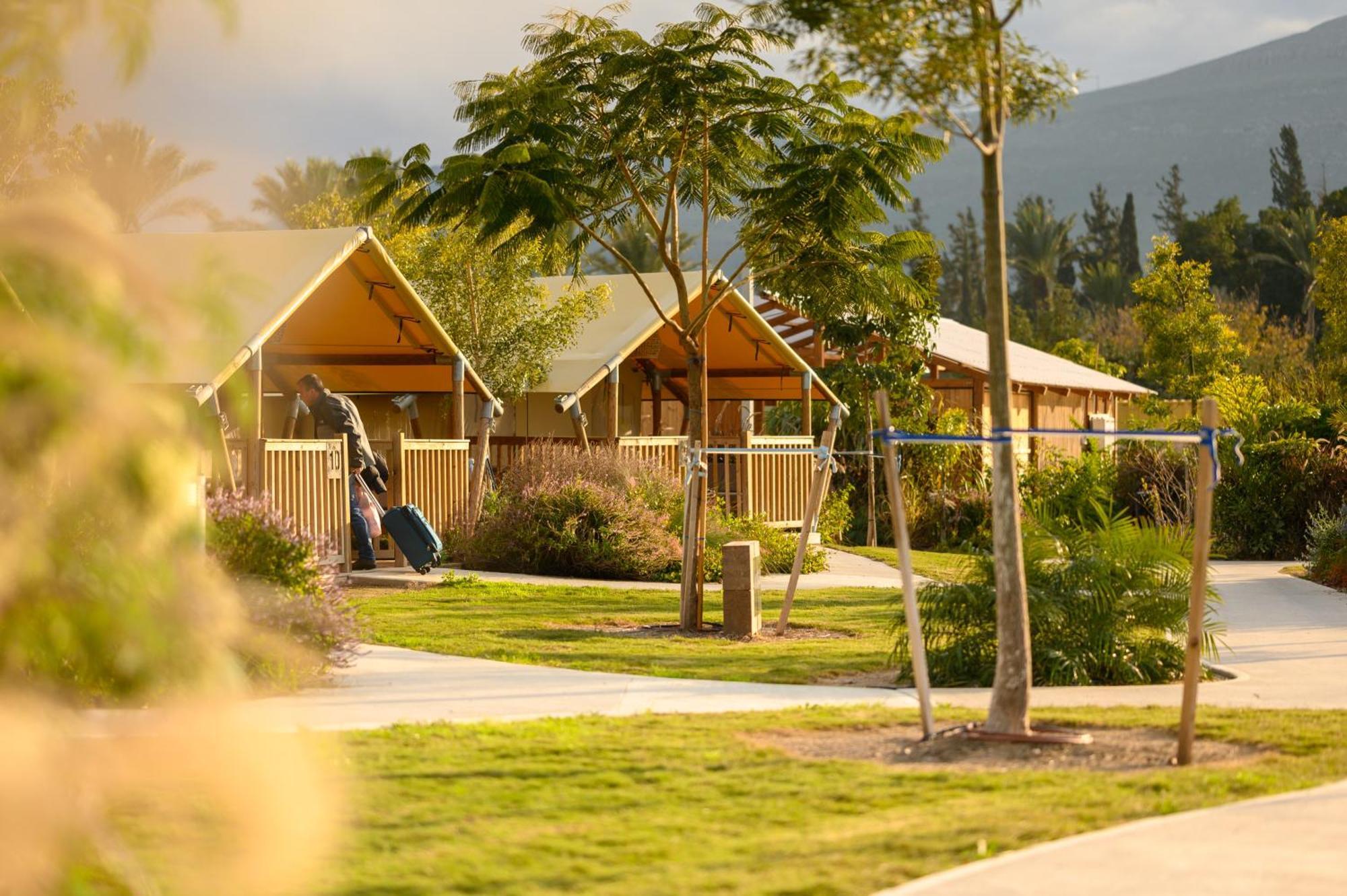 Layla Glamping Hotel Nir Dawid Exterior photo